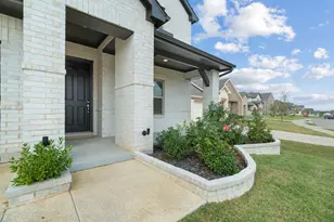 2469 Pinnacle Pl, Corinth, TX 76210 - Photo 4