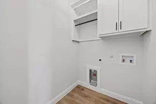 102 Maverick Trl, Valley View, TX 76272 - Photo 26