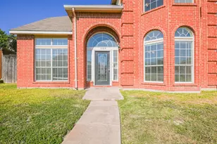 1109 Ashford Dr, DeSoto, TX 75115 - Photo 2
