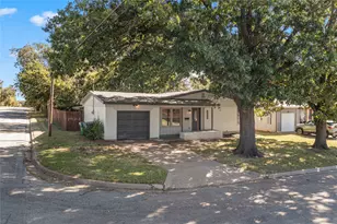 2221 N Alexander St, Sherman, TX 75092 - Photo 32