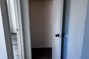 8110 Skillman St, Dallas, TX 75231 - Photo 10