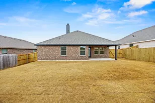 104 Maverick Trl, Valley View, TX 76272 - Photo 28