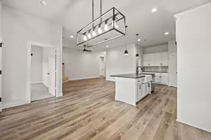 104 Maverick Trl, Valley View, TX 76272 - Photo 16