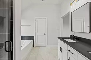 104 Maverick Trl, Valley View, TX 76272 - Photo 22