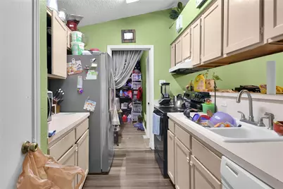 5400 Creek Valley Drive, Arlington, TX 76018 - Photo 4