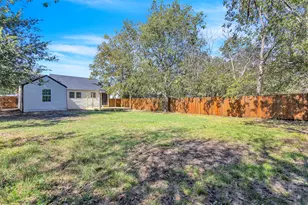 904 N Virginia St, Terrell, TX 75160 - Photo 22