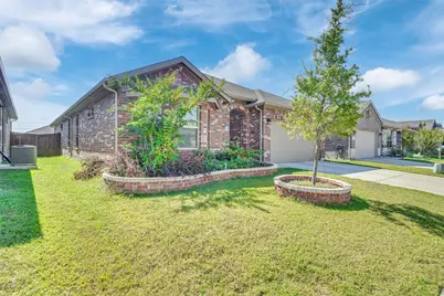 1120 Gillespie Drive, Fort Worth, TX 76247 - Photo 2