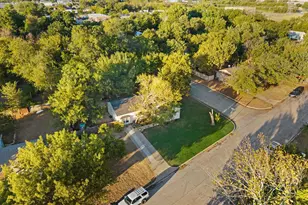 7127 Maple Park Dr, Richland Hills, TX 76118 - Photo 2