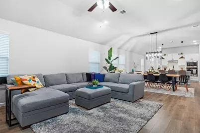 12332 Iveson Drive, Fort Worth, TX 76052 - Photo 6