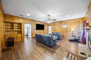 340 Windy Meadow Dr, Cedar Hill, TX 75104 - Photo 6