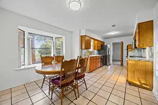 340 Windy Meadow Dr, Cedar Hill, TX 75104 - Photo 8