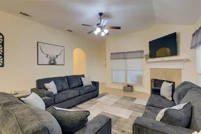4502 Ridgeway Drive, Mansfield, TX 76063 - Photo 6