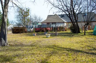 2011 Ramsey Ave, Dallas, TX 75216 - Photo 8