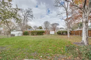 8735 Charing Cross Ln, Dallas, TX 75238 - Photo 38