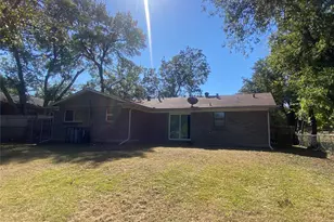 939 E Red Bird Ln, Dallas, TX 75241 - Photo 16