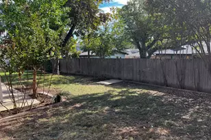 6612 E Mockingbird Ln, Dallas, TX 75214 - Photo 26