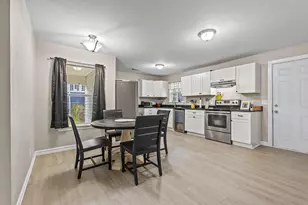 1221 W Crawford St, Denison, TX 75020 - Photo 8