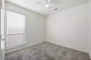 1016 Fairweather Dr, Fort Worth, TX 76120 - Photo 34