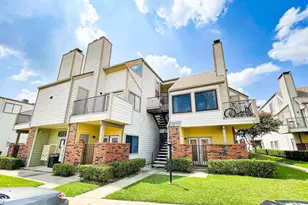 3121 Sondra Dr, Fort Worth, TX 76107 - Photo 2