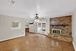 1802 Westminster Dr, Grand Prairie, TX 75050 - Photo 6