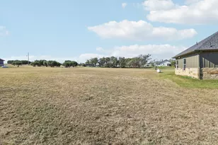 6657 Buffalo Rdg Cir, Godley, TX 76044 - Photo 34