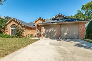 2608 Glenridge Dr, Flower Mound, TX 75028 - Photo 2
