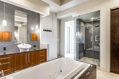 2600 W 7th Street #2802, Fort Worth, TX 76107 - Photo 8