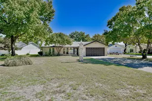 4200 Bar Harbor Ct, Granbury, TX 76049 - Photo 2