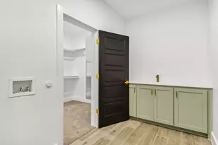 6605 Buffalo Rdg Cir, Godley, TX 76044 - Photo 18