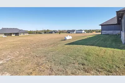 6605 Buffalo Ridge Circle, Godley, TX 76044 - Photo 38