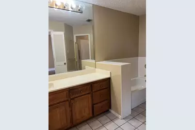 2117 Reflection Bay Drive, Arlington, TX 76013 - Photo 8