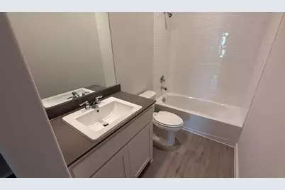 301 Gallant Man Court, Granbury, TX 76049 - Photo 14