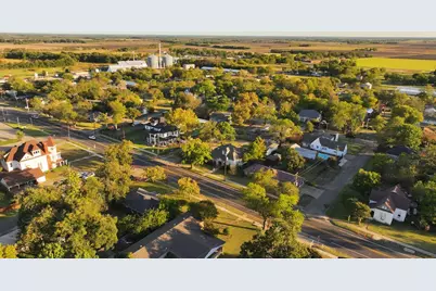 704 E Main Street, Honey Grove, TX 75446 - Photo 2