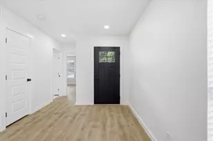 982 Mapleleaf Ln, Coppell, TX 75019 - Photo 2