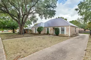 8100 Hillside Dr, Frisco, TX 75033 - Photo 2