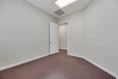 5052 Tennyson Parkway, Plano, TX 75024 - Photo 16