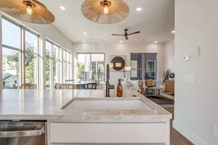 300 Foch St, Fort Worth, TX 76107 - Photo 20