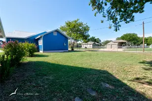 1001 E Wells St, Stamford, TX 79553 - Photo 30