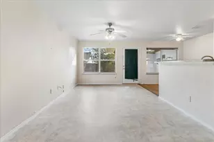 10605 Many Oaks Dr, Fort Worth, TX 76140 - Photo 12