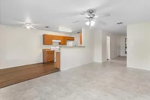 10605 Many Oaks Dr, Fort Worth, TX 76140 - Photo 8