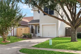 10605 Many Oaks Dr, Fort Worth, TX 76140 - Photo 1