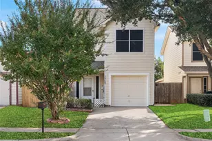 10605 Many Oaks Dr, Fort Worth, TX 76140 - Photo 2