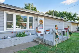 2321 N Shannon St, Sherman, TX 75092 - Photo 1