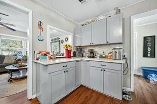 2321 N Shannon St, Sherman, TX 75092 - Photo 10