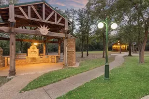 385 Meadowview Dr, Argyle, TX 76226 - Photo 36