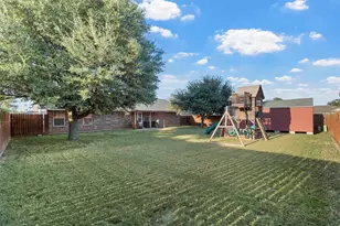 113 Wildcat Dr, Lacy Lakeview, TX 76705 - Photo 2