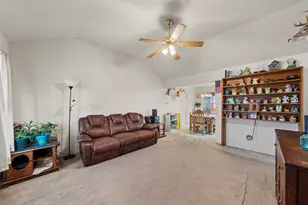 113 Wildcat Dr, Lacy Lakeview, TX 76705 - Photo 6