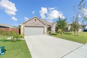 949 Avagail Ave, Springtown, TX 76082 - Photo 40
