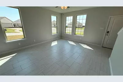 312 Gallant Man Court, Granbury, TX 76049 - Photo 4