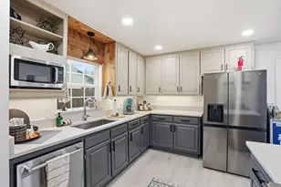 2824 Ryan Ave, Fort Worth, TX 76110 - Photo 8